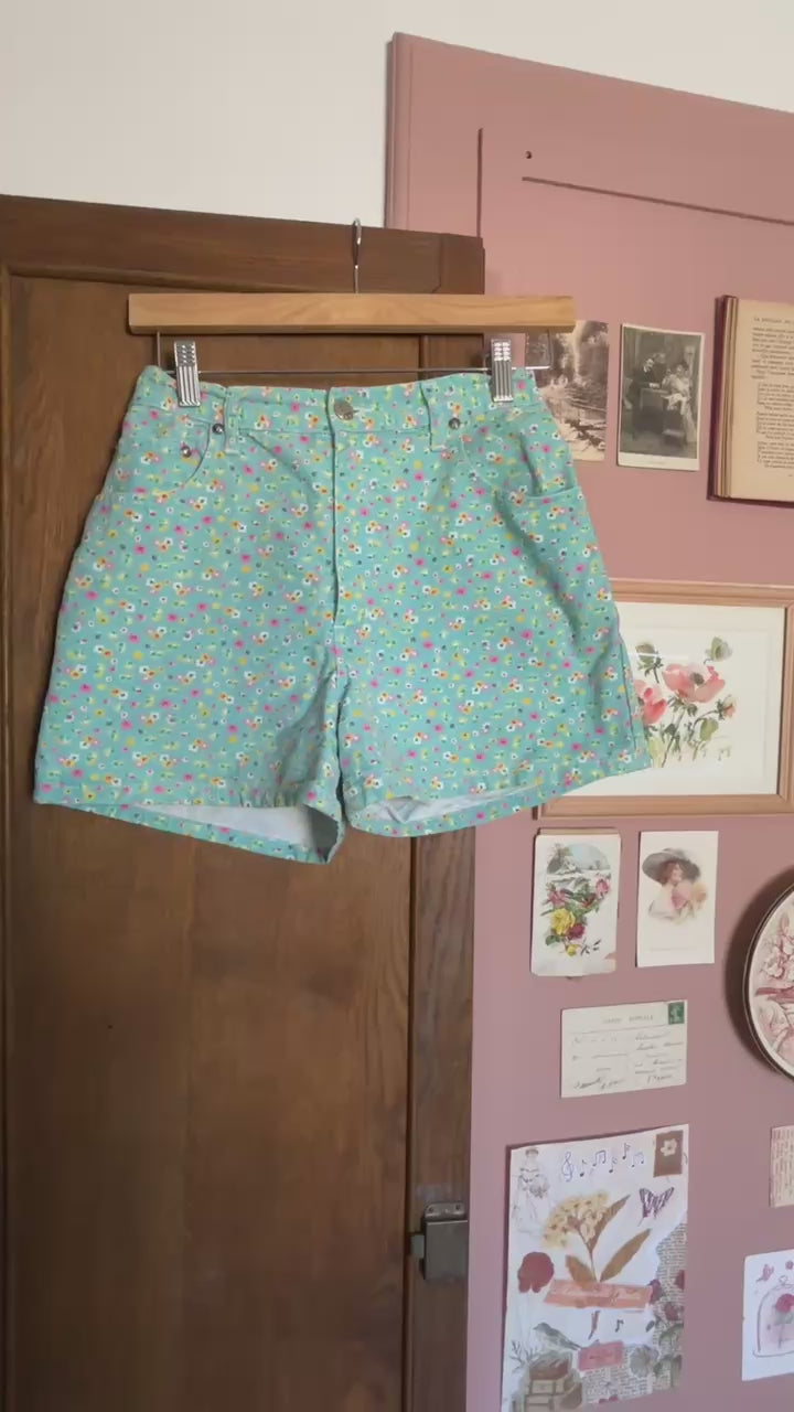 Short fleuri bleu turquoise Naf Naf –  T.34/36 - Début des années 2000