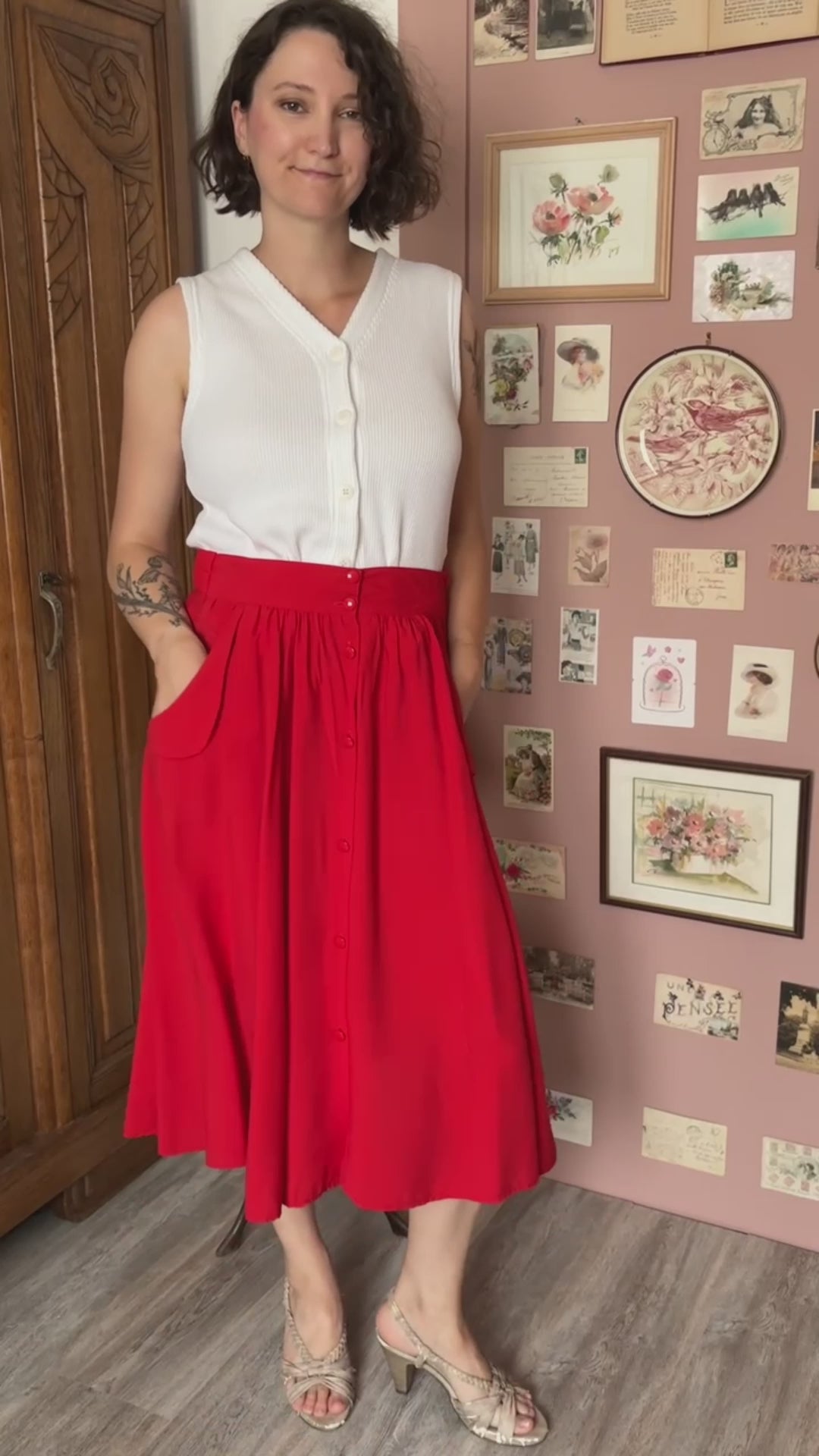 Jupe midi rouge boutonnée – Fabriquée en France – T.40/42 – Vintage années 80/90