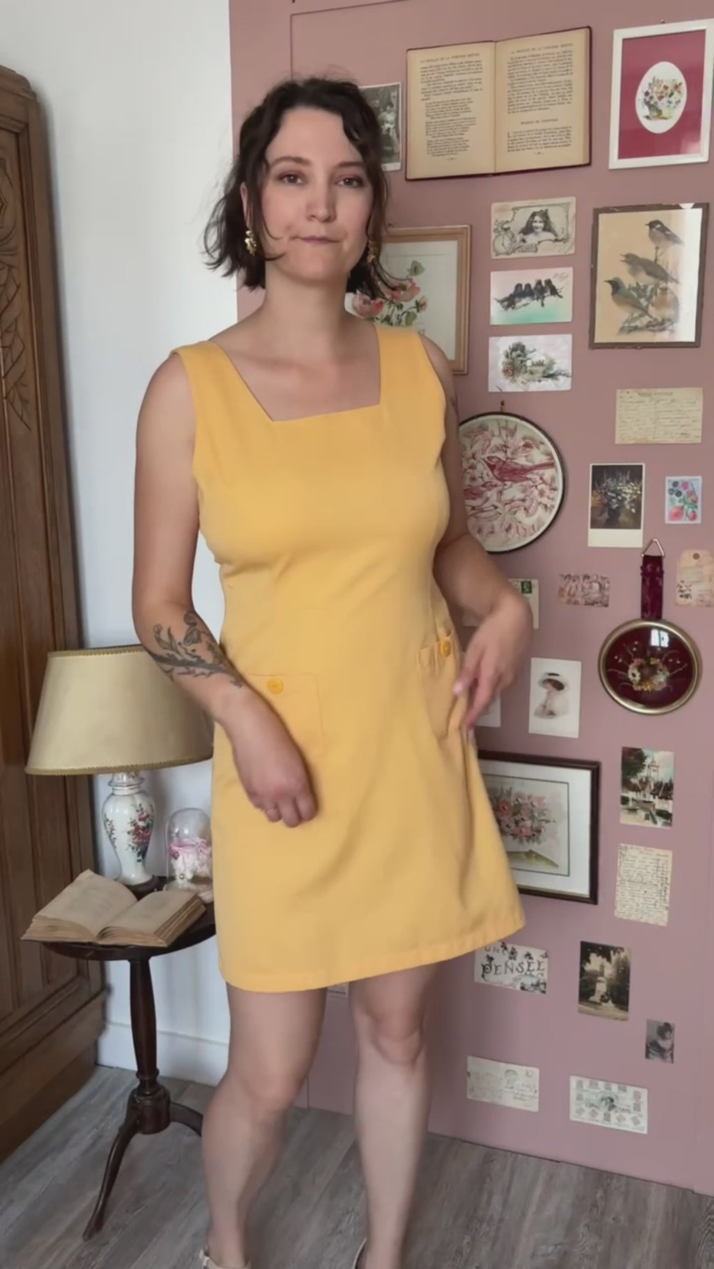 Pastel yellow pinafore dress – Size 8 (UK) / Size 4 (US) - 80s/90s