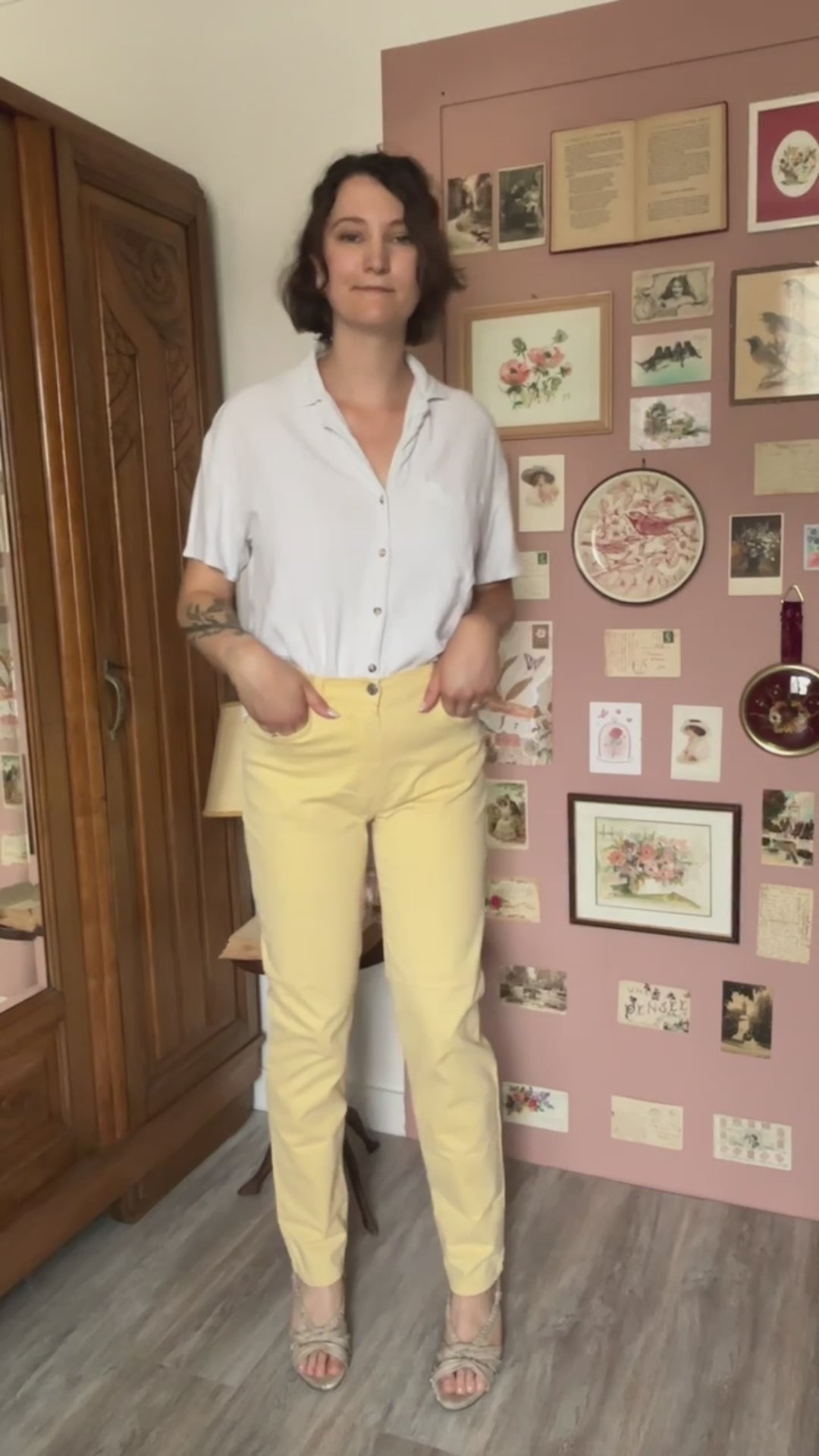 Pantalon taille haute Titi brodé – Miss Aventures – T.38/40 – Vintage années 2000